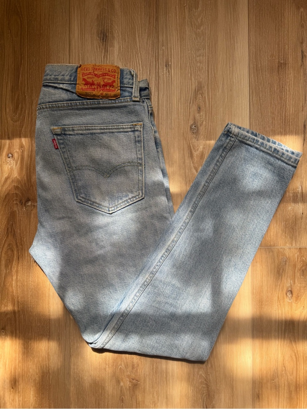 Levi's Men's 512 Light Wash Slim Straight Jeans